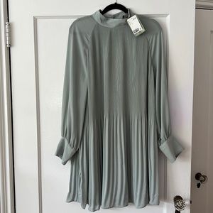 [NWT] H&M // Trapeze Mini Dress Size L